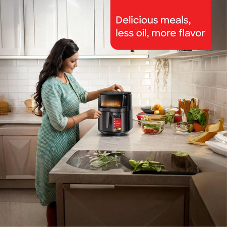 Sanford SF2458AF BS Air Fryer – lifestyle shot, home kitchen use