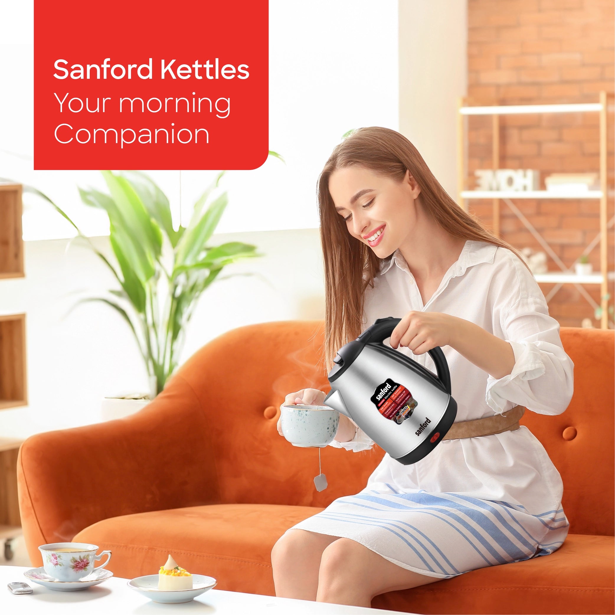 Sanford SF3343EK 1.8L Electric Kettle Matte Finish – lifestyle shot, woman relaxing with a hot drink