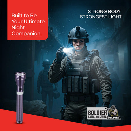 Sanford SF4669SL LED Torch – lifestyle shot, soldier using the torch at night
